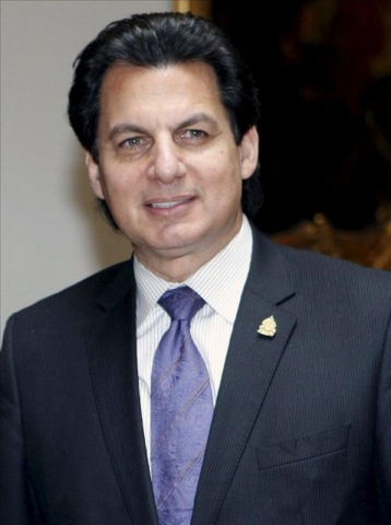 12 de septiembre Mario Canahuati.