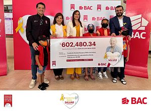 Representantes de la Fundación Ejecutivos de BAC Honduras