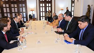 Gobierno del presidente Asfura y la CAF firman acuerdo de cooperación ...