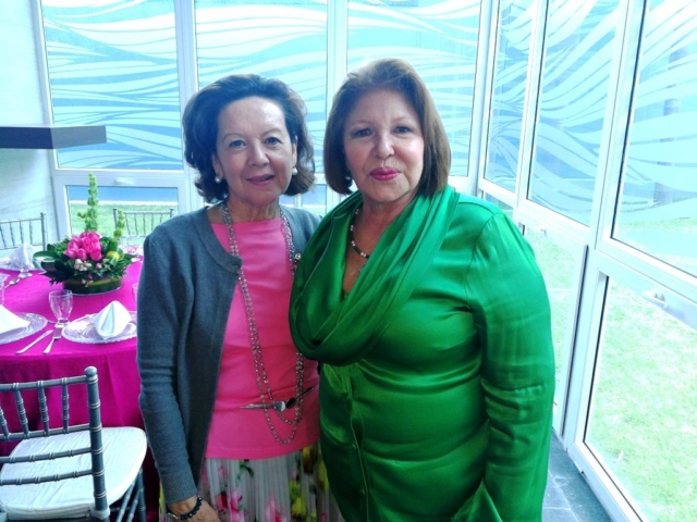 Reina Argueta y Clarissa Coello.