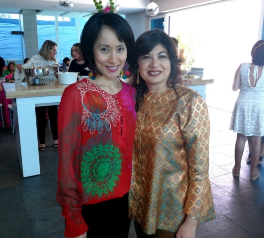 Naomi Ohki y Patricia de Corrales.