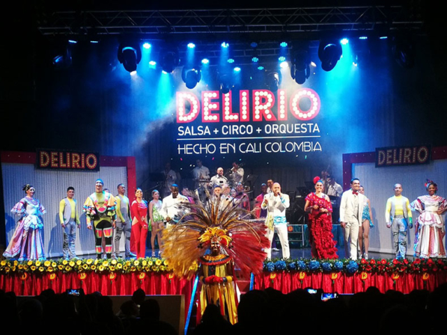 El espectáculo sorprendió a todos los asistentes.