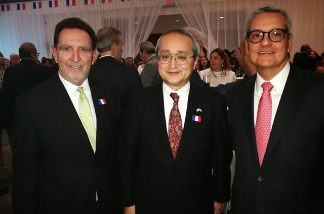 Lawrence Gumbiner, Norio Fukuta y Breno Costa.