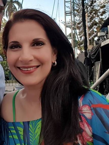 8 de Julio / Ángela Bendeck